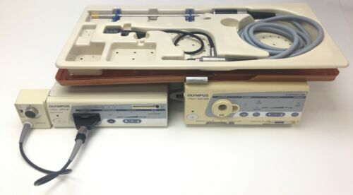 OLYMPUS Visera S7 CLV-S40 Visera System W/S7 Processor ,CLV-S40 Light Source and Laparoscope A4941A
