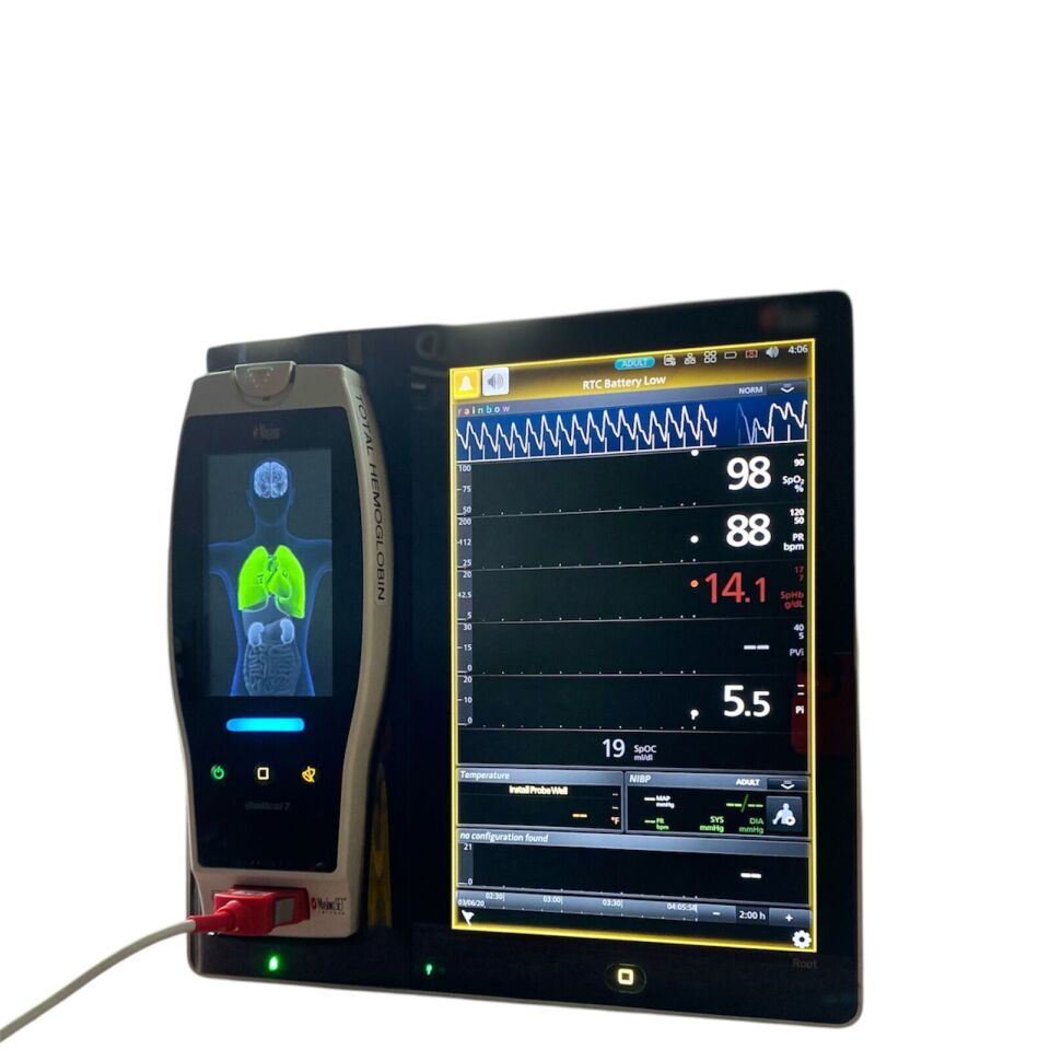 MASIMO Root Multiparameter SpHb,SpCo,Pvi,SpO2 With Radical-7 Touch Screen Monitor Monitor